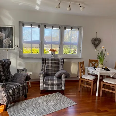 Gemuetliche 2 Zimmerwohnung *